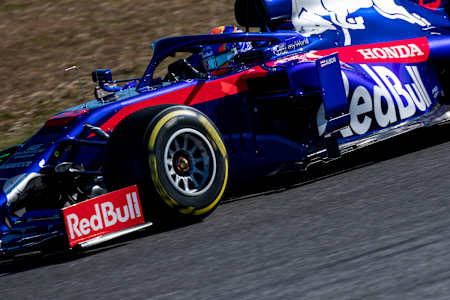 Alex Albon w bolidzie Toro Rosso