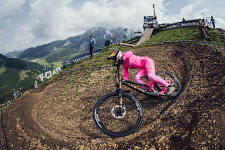 Tahnee Seagrave rides at Leogang UCI 2021.
