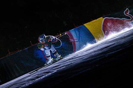 An image of skier Lindsey Vonn skiing the Streif in Kitzbuhel, Austria in 2023. 