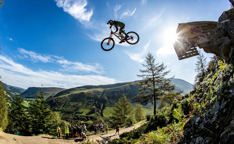 Red Bull Cerro Abajo descenso urbano MTB