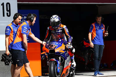 L'Espagnol Iker Lecuona se prépare pendant une des journées de tests avant la saison 2020 du championnat de MotoGP au Qatar.