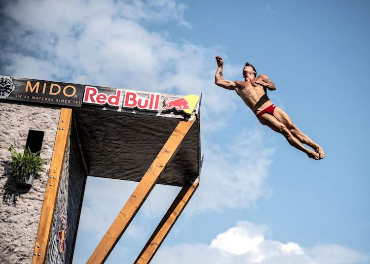 Red Bull Cliff Diving How To Score A Perfect 10
