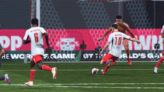 Brajan Gruda von RB Leipzig beim Torschuss in EA FC 27.
