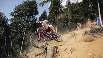 Kade Edwards performs at UCI DH World Cup in Les Gets, France, on September 9, 2023.