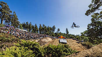 Ronan Dunne participates at Red Bull Hardline in Maydena Bike Park, Australia on February 24, 2024.