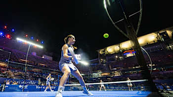 Claudia Fernandez Sanchez of Spain competes during the GNP MEXICO MAJOR PREMIER PADEL in Acapulco, Mexico on December 1, 2024.   