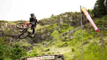 Red Bull Hardline 2024: Wales – First course hits