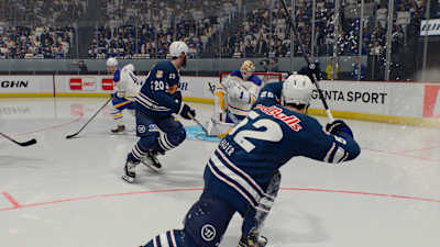 Captura de pantalla de NHL 25 que muestra a Patrick Hager, de los Red Bulls de Múnich, realizando un tiro a puerta