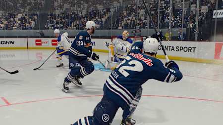 Screenshot aus NHL 25 zeigt Patrick Hager von den Red Bulls München bei einem Torschuss