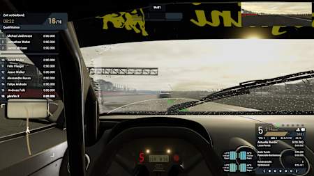 Screenshot from Project Motor Racing shows a GT race in the rain at Silverstone.