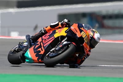 Brad Binder, el piloto de KTM, realizó una gran carrera en el Gran Premio de Portugal 2021.