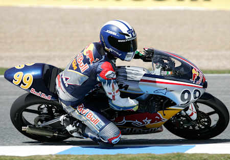 Joshua Elliott racing in Jerez 2008