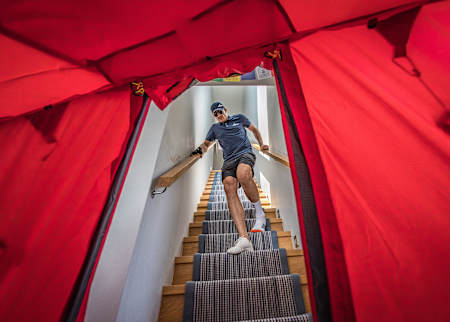 Почти половину недели эти ступени были личным Эверестом Эда Джексона