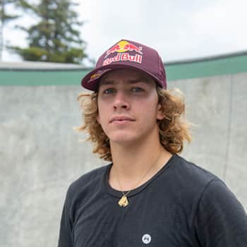 Red bull skateboarding hat clearance