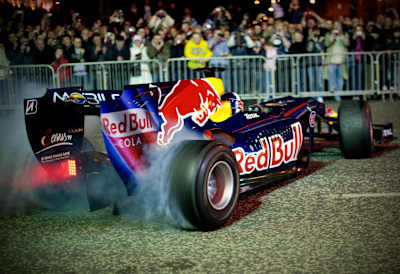 Throwback: David Coulthard donuts in the streets of Belfast