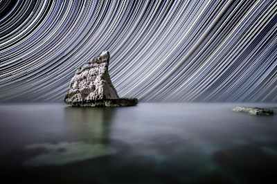 With this long exposure shot you can see how the stars move.