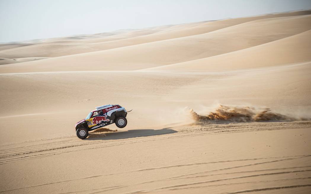 Dakar: Peterhansel, castigator de etapa. Sainz intra in ziua finala cu 10 minute avans 