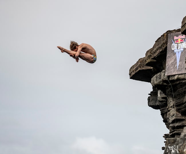 Red Bull Cliff Diving 2021 Downpatrick Head, 1. serija