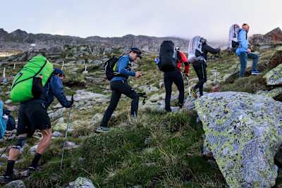 Lorsque vous marchez en randonnée, gardez le rythme en montée pour ne jamais s'essouffler.