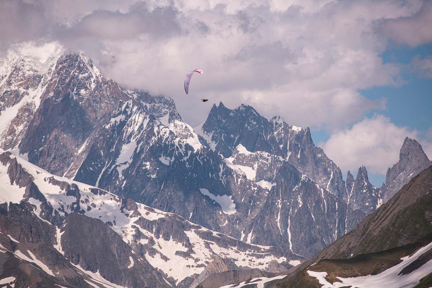 Chrigel Maurer flying close to the Mont Blanc during Red Bull X-Alps 2021