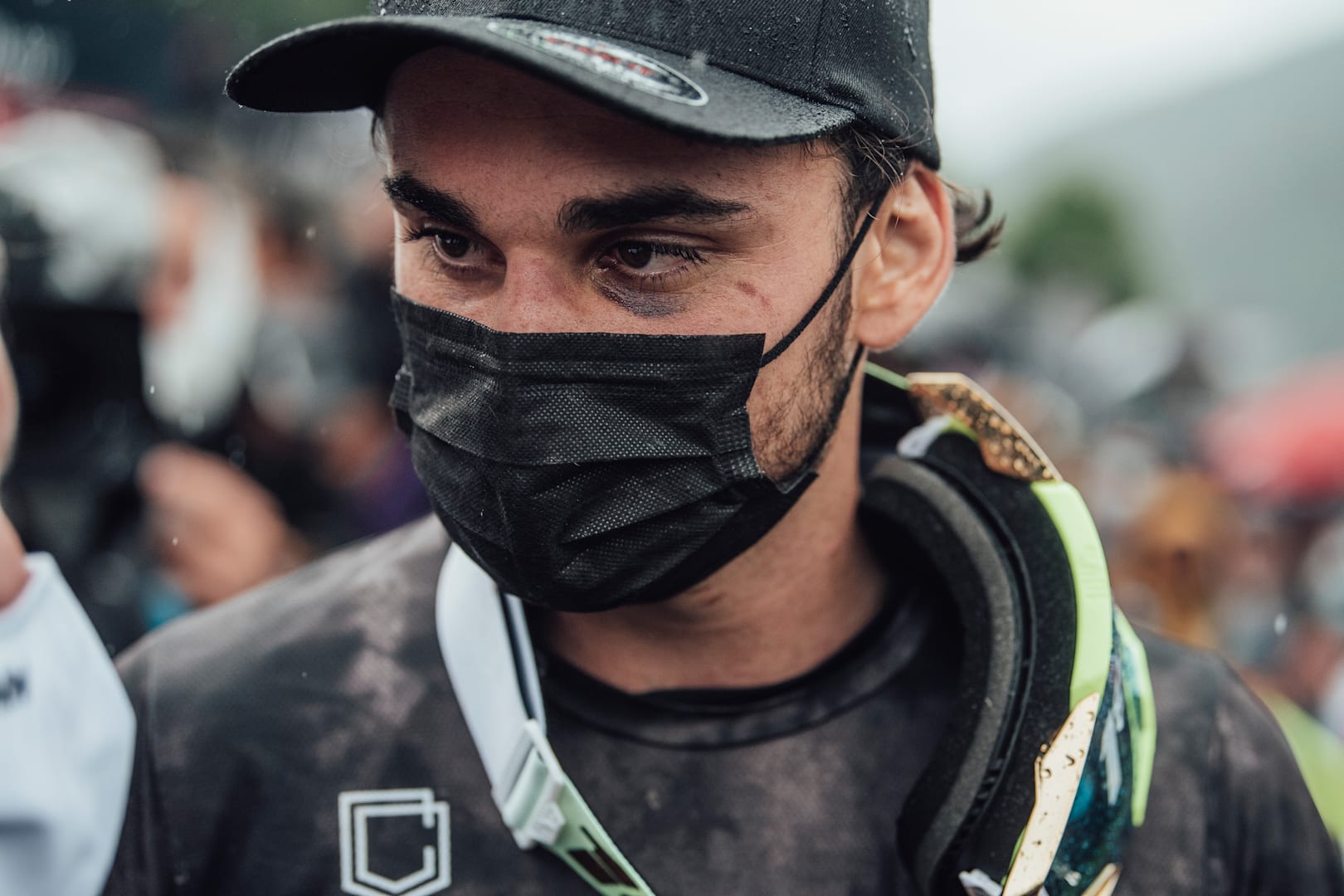 Thibaut Daprela como se ve durante la final de la Copa del Mundo de Descenso MTB UCI en Les Gets, Francia, el 3 de julio de 2021.