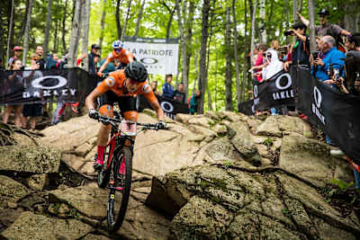 Anne Terpstra y Anne Tauber en acción durante el Campeonato del Mundo en Mont-Sainte-Anne.