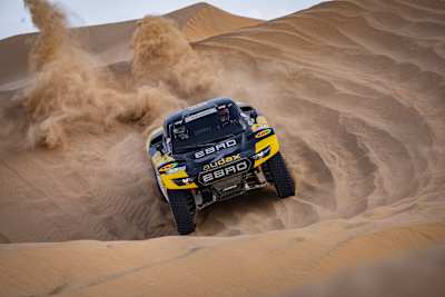 Laia Sanz actúa en el Power Stage del Rallye du Maroc, parada 5 del Campeonato del Mundo de Rally-Raid, en Fez, Marruecos, el 17 de octubre de 2025. 