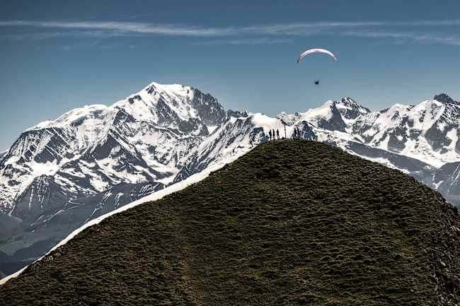 Paul Guschlbauer flying next to Mont Blanc, France