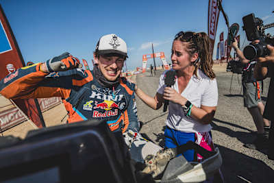 Tobias Ebster para el Kini Rally Racing Team visto en la línea de meta de la etapa 12 del Rally Dakar 2024 de YANBU a YANBU, Arabia Saudí, el 19 de enero de 2024
