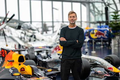 Jürgen Klopp, diretor de futebol global da Red Bull, posa para um retrato de estúdio em agosto de 2024