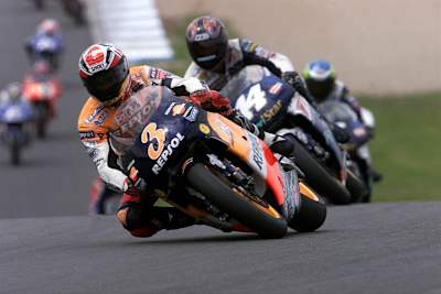 Álex, perseguido por Juan Bautista Borja...