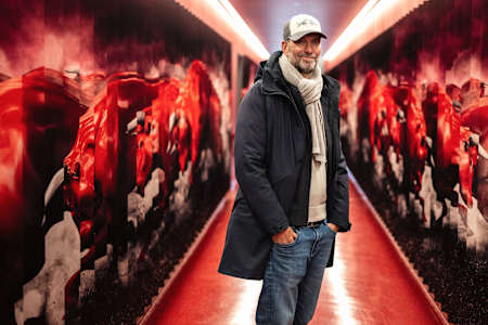 Jürgen Klopp steht im Spieler-Tunnel der Red Bull Arena in Leipzig