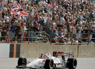Nigel Mansell racing in the CART Series during the 1993 season.
