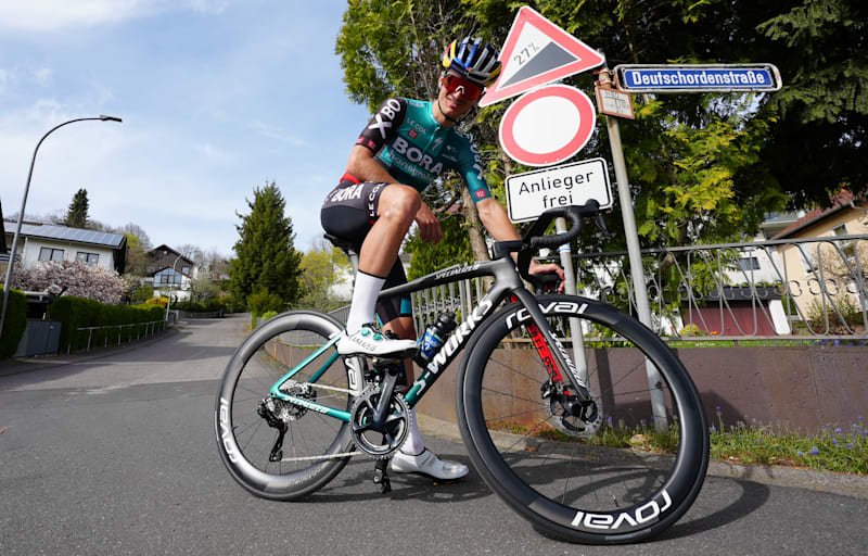 Red bull road bike hotsell