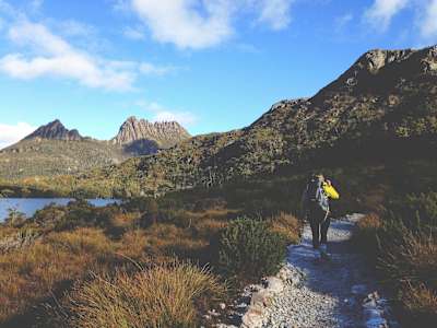 Senderismo en Cradle Mountain, Tasmania.