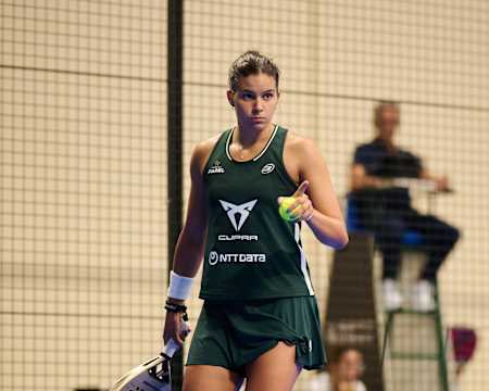 Delfina Brea Senesi beim das Viertelfinale des Oysho Valladolid Premier Padel P2 in Valladolid, Spanien am 20. September 2024. 
