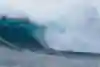 La vague de Pedra Branca Alastair McLeod en windsurf sur la vague de Pedra Branca, Tasmanie.