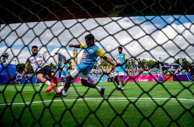 Índia contra a Alemanha na final mundial do Red Bull Quatro em Quadra 