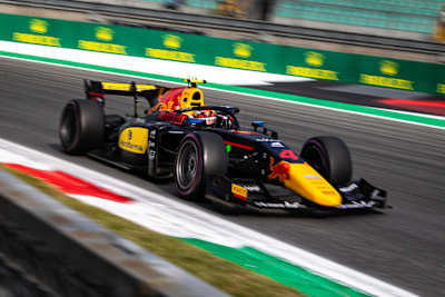 Enzo Fittipaldi é o único brasileiro no grid da F2 em 2023