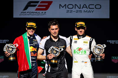 Nikola Tsolov on the podium in Monaco 2025 - F3