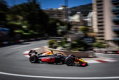 Arvid Lindblad racing F2 in Monaco 2025