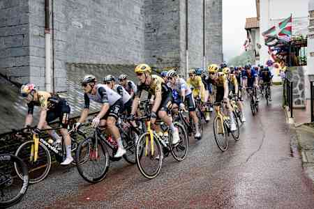 Tour de France 2024 Route paracours and stage guide