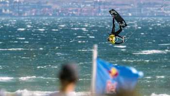 Steven Akkersdijk competes at Red Bull King Of The Air, Kite Beach, Cape Town on January 27, 2018.