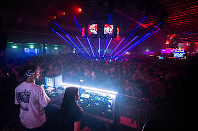 Jimi Jules and Jennifer Loveless electrify a packed crowd at Red Bull Back Back2Beyond in Stockholm, Sweden on March 27, 2026. 