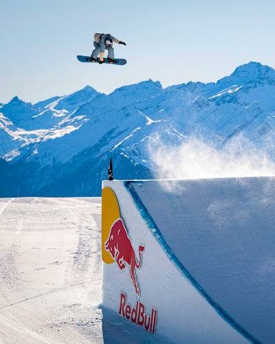 Melissa Peperkamp tritt während der LAAX Open in Laax, Schweiz, am 15. Januar 2022 auf.