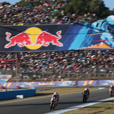 Màximo Quiles leading Race 2 in Jerez 2024