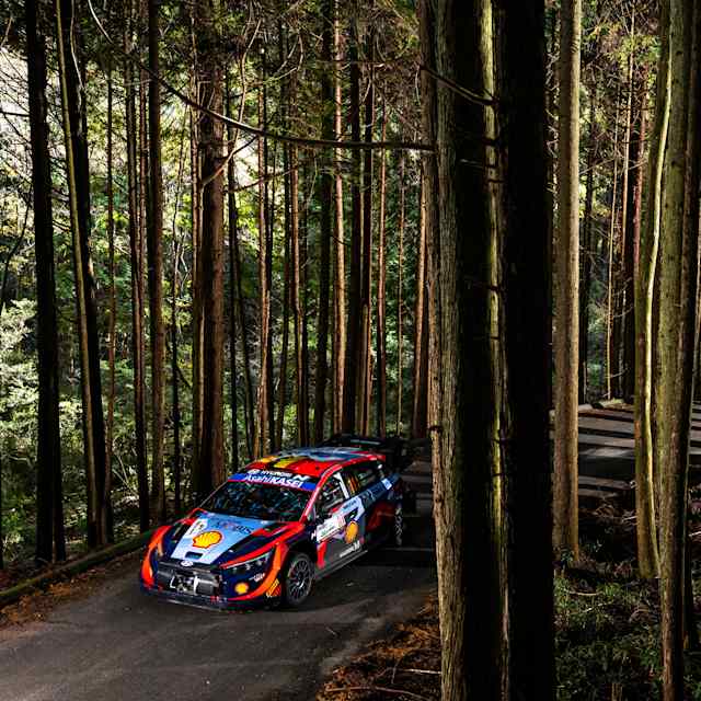 Thierry Neuville in Japan