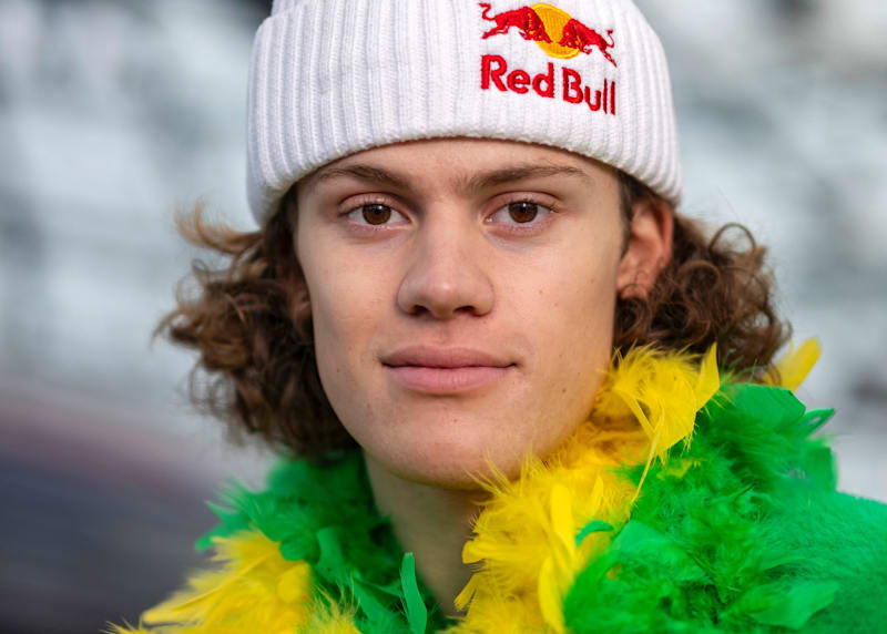Red bull ski beanie hot sale