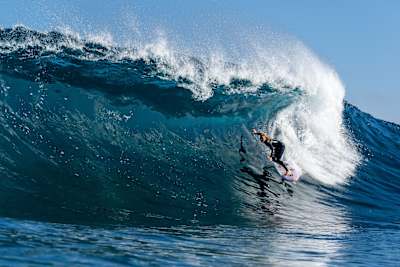 Caitlin Simmers surfing at The Box in Western Australia on April 20, 2023. 