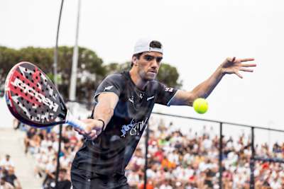 Juan Lebrón en acción en la prueba de Padel de Roma, 2024.